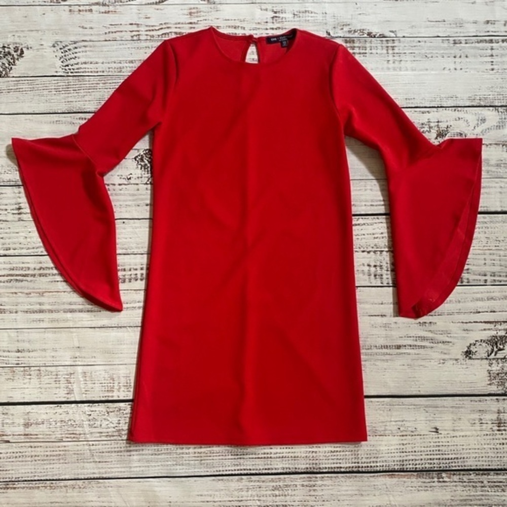 One ❤️ Clothing Los Angeles dress trumpet flare sleeves